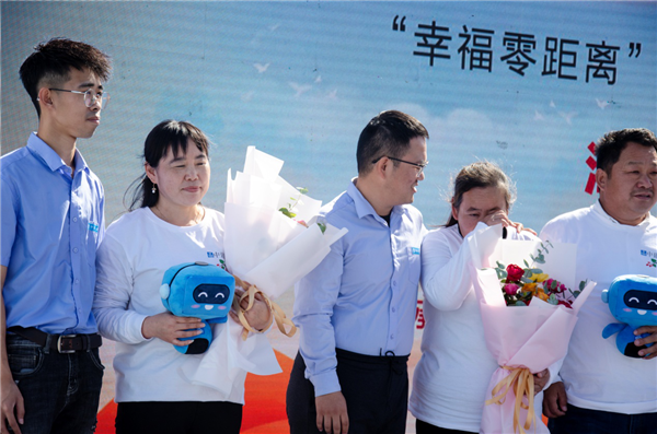 |“家里挺好 安心工作” 重阳节中建市政亲属团“探亲”到徐州